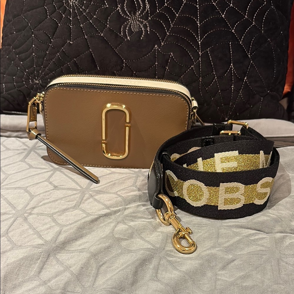 Marc Jacobs Snapshot Crossbody Bag